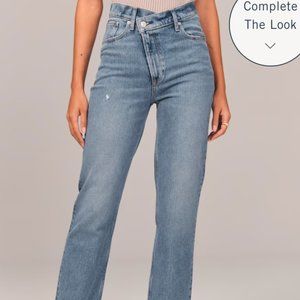 Abercrombie & Fitch Ultra High-Rise 90s Straight Jean